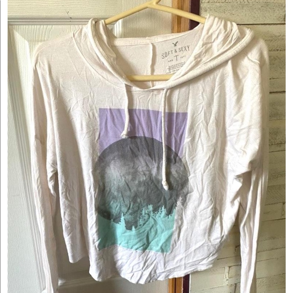 American Eagle shirt